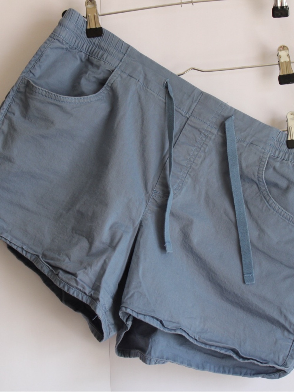 Women's Eddie Bauer Light Blue Athletic Drawstring Shorts Size 14